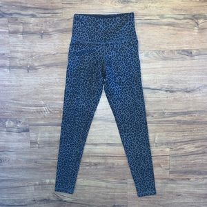 STRUT-THIS Teagan Ankle Leopard Leggings